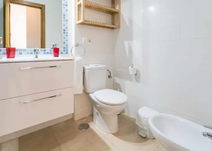 Apartamento 2 Dormitorios Y Terraza * Нерха