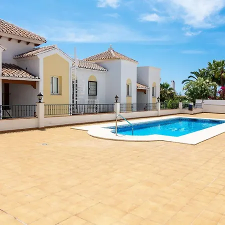 Chimenea Playa - 2 Y Terraza Nerja